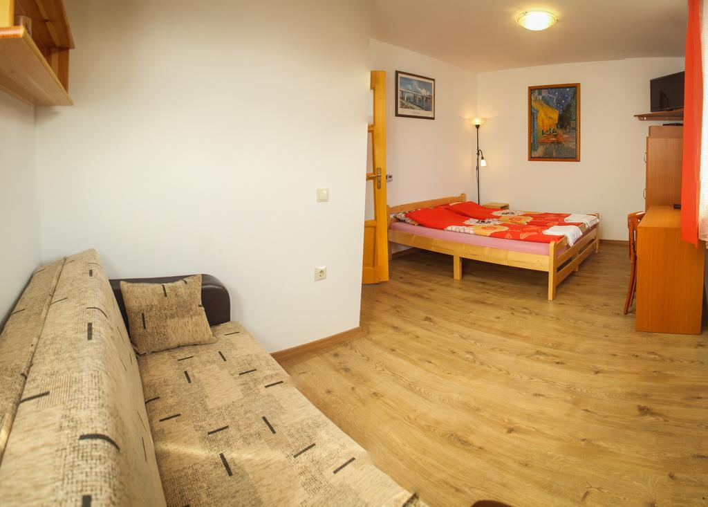 AQUA Thermal Sóterápia és Apartmanház Püspökladány Exterior foto
